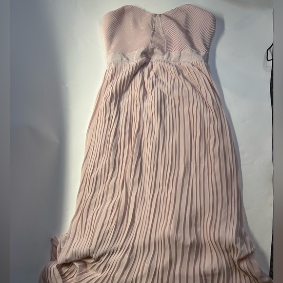 H&M Dresses & Skirts - H&M Light Pink Strapless Pleated Maxi Dress NWT Size 10